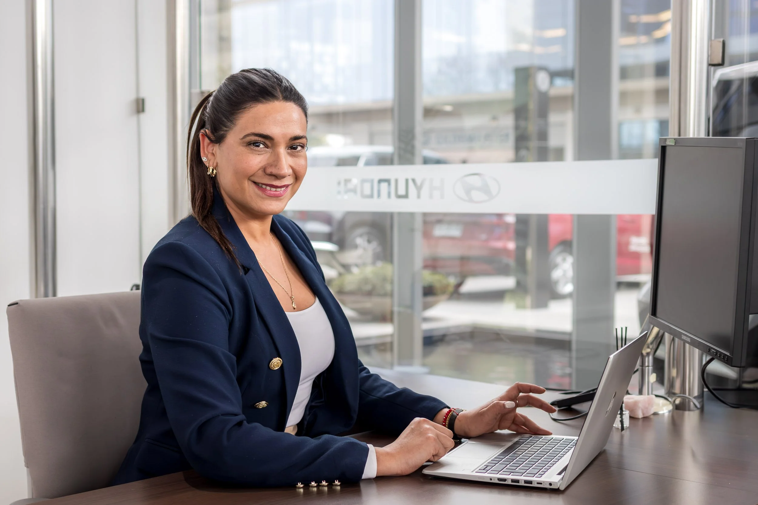 TOMAS JARA_fotografia corporativa-1.jpg