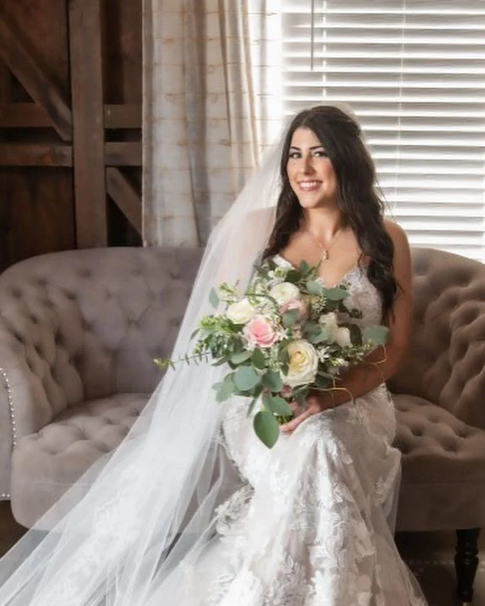 One of our beautiful brides🥰😍💍💐🥂 

Photos @larry_nordwick 
Venue @barnsatcoopermolera 

#muahmakeupandhair #bridalupdo
#weddinghair #updo #weddingupdo&nbsp;
#weddingmakeup&nbsp;
#weddingglam
#bridalglam
#bridalhair
#bridalmakeup&nbsp;
#montereyw