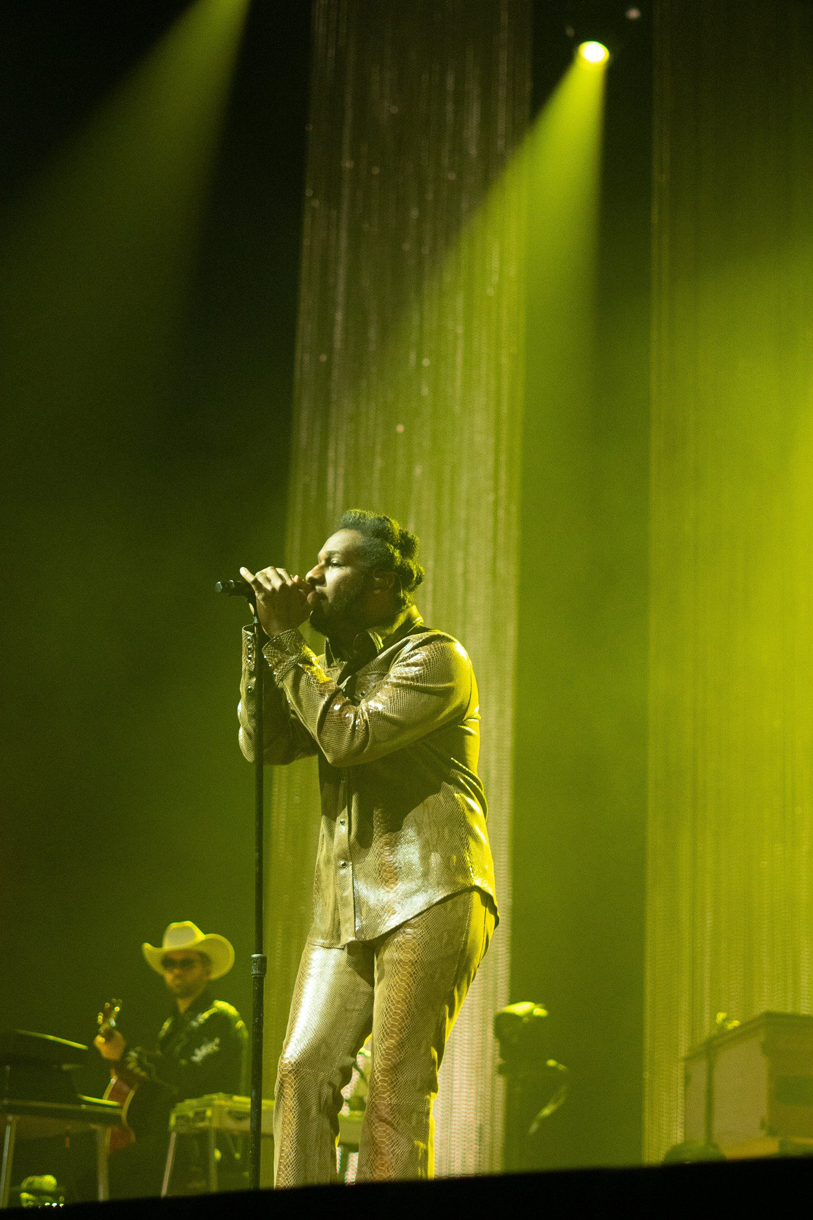 leonbridges-10.jpg