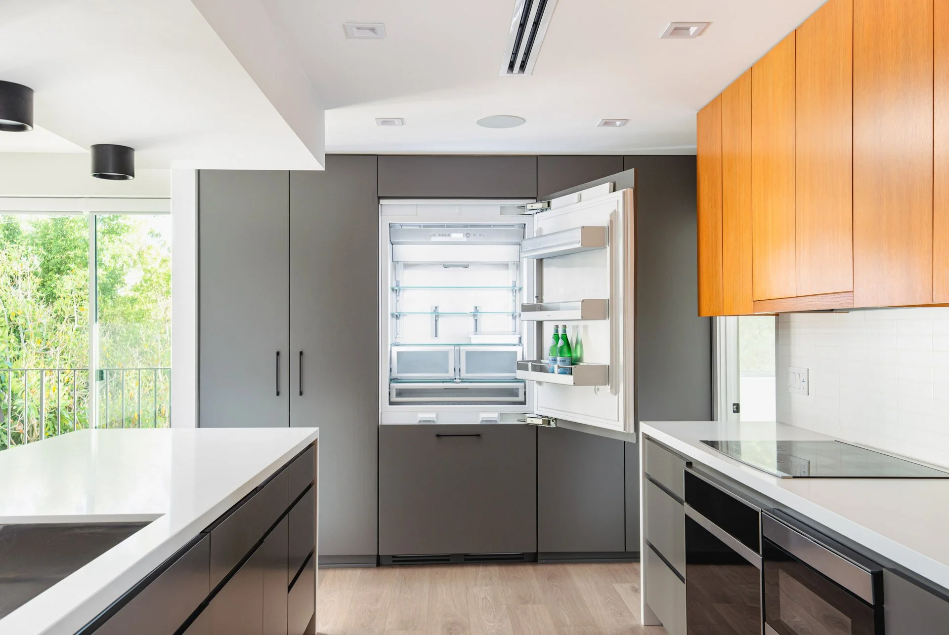 Showcase your property's best angles. Stunning real estate & architectural photography/ photographer that elevates listings & captivates buyers in Los Angeles CA.