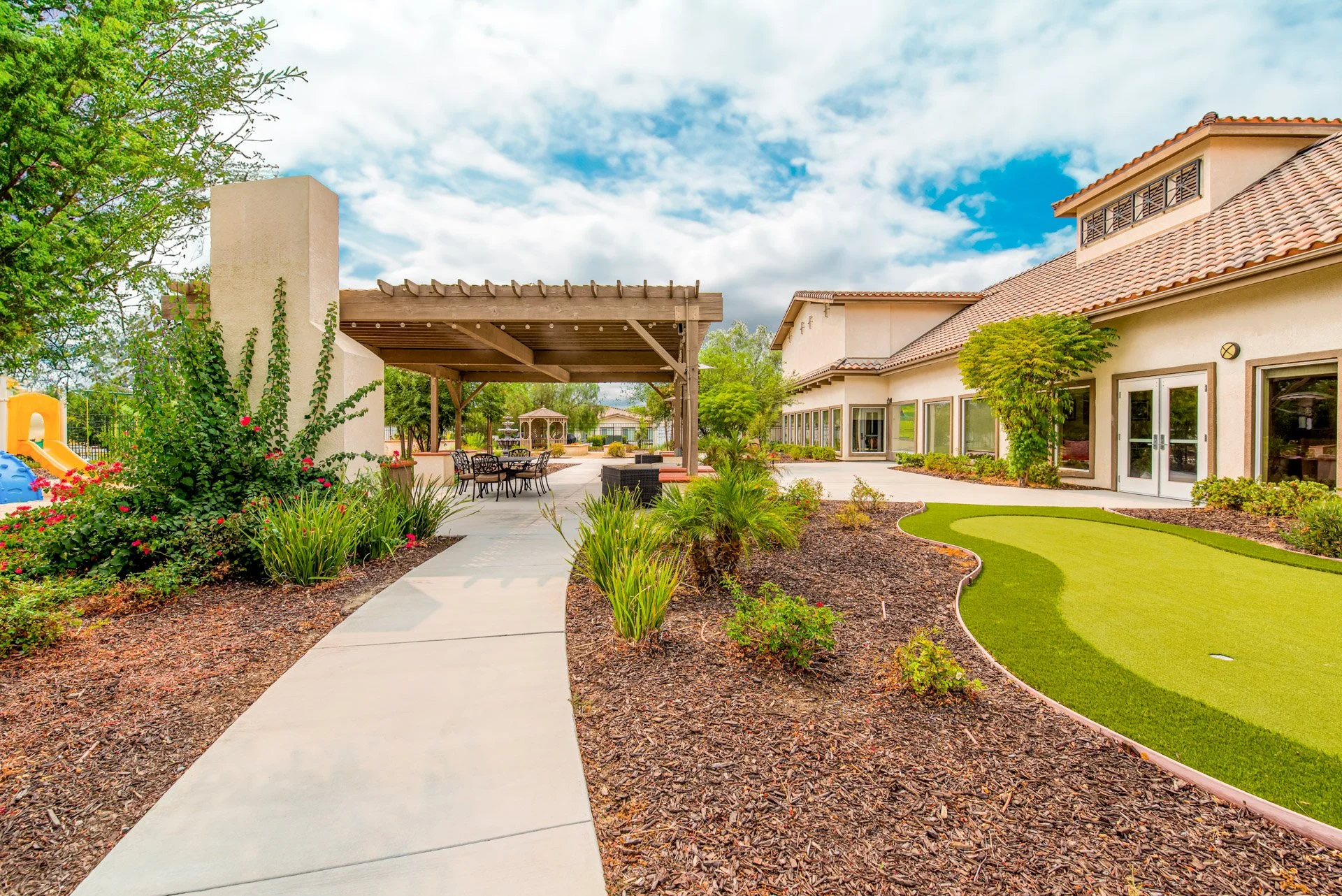 Showcase your property's best angles. Stunning real estate & architectural photography/ photographer that elevates listings & captivates buyers in Los Angeles CA.