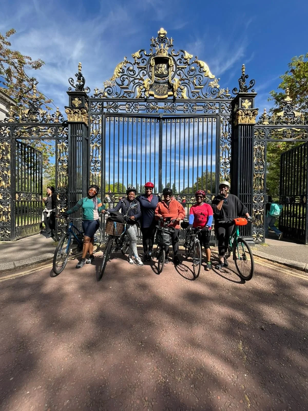 What a beautiful day for a bike ride!

&ldquo;Today was a perfect day to meet up with the sisterhood and go for a ride. 

After several rounds of Regent&rsquo;s Park Inner Circle we braved the Outer Circle, taking in sights such as London Zoo and the