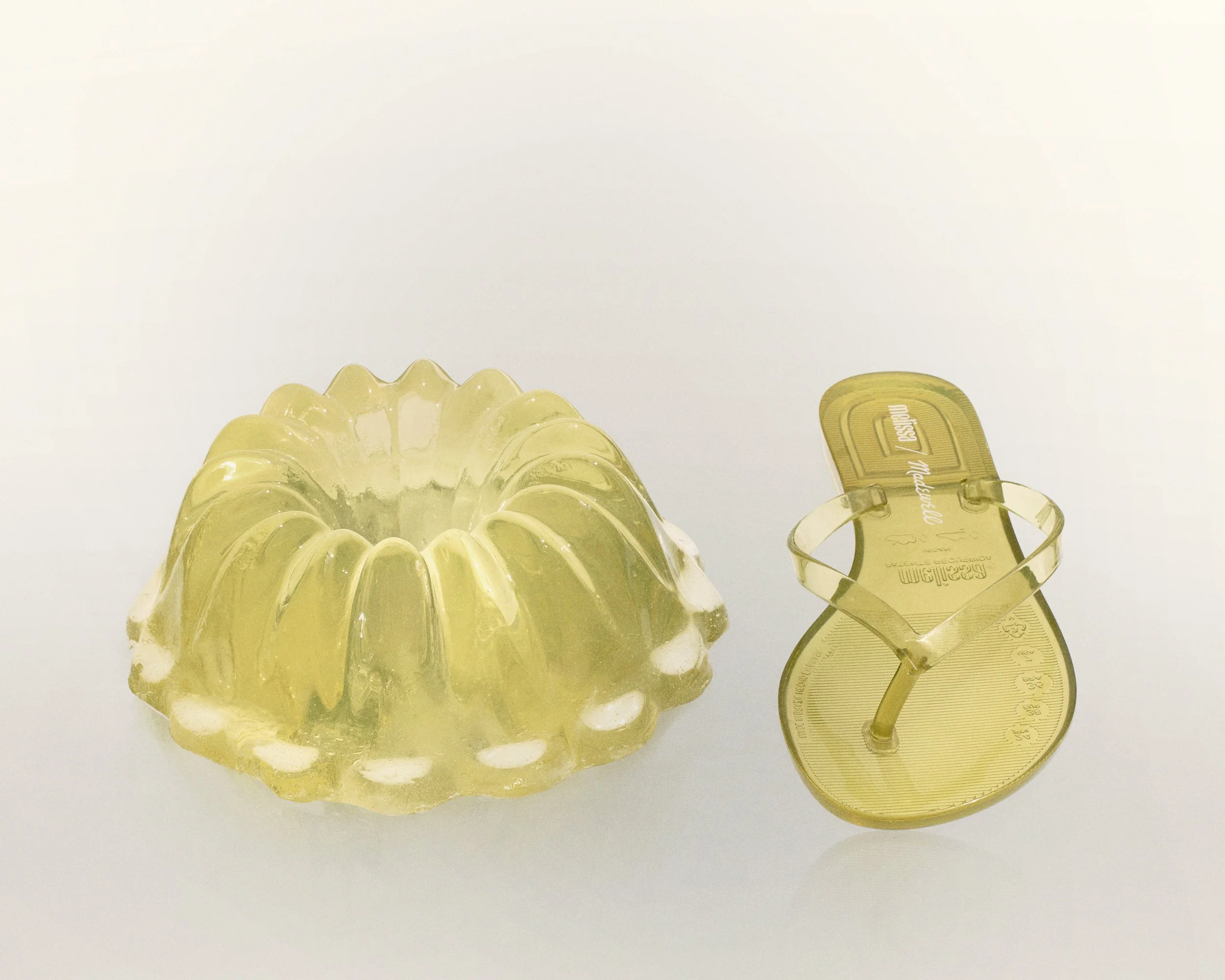 MAY_OA516_JellyDreamShoot_Splash_Yellow_web.jpg