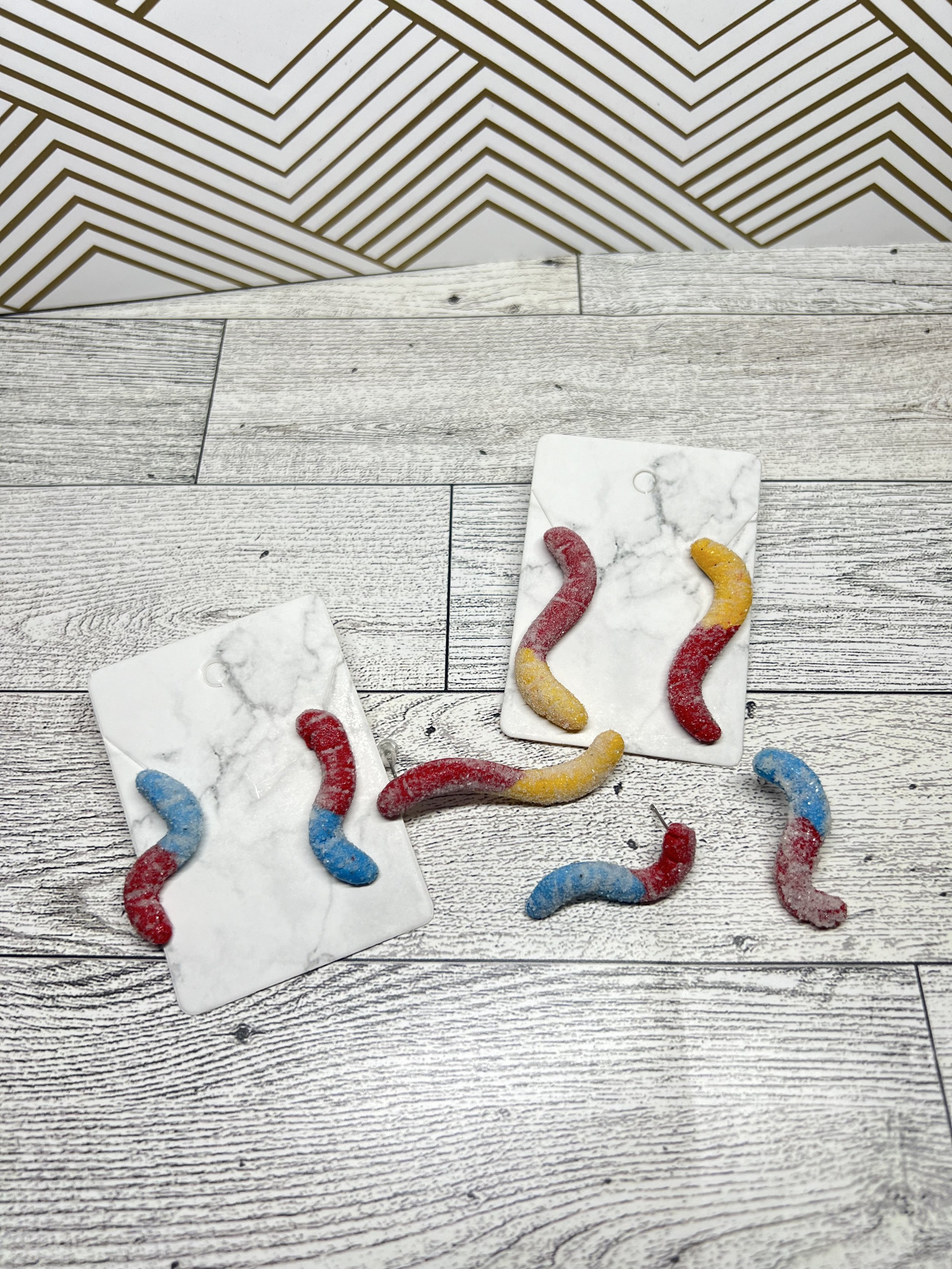 Sour worm boi