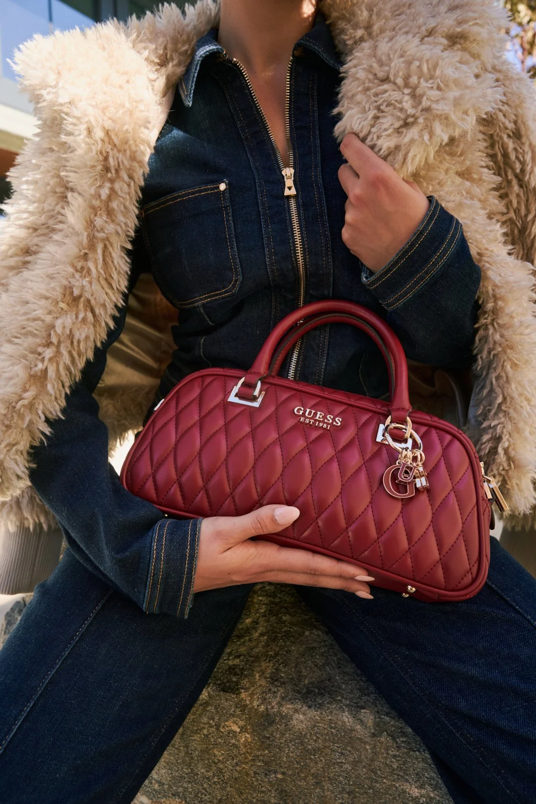 Guess_Oct2025_Holiday_504 1.jpg