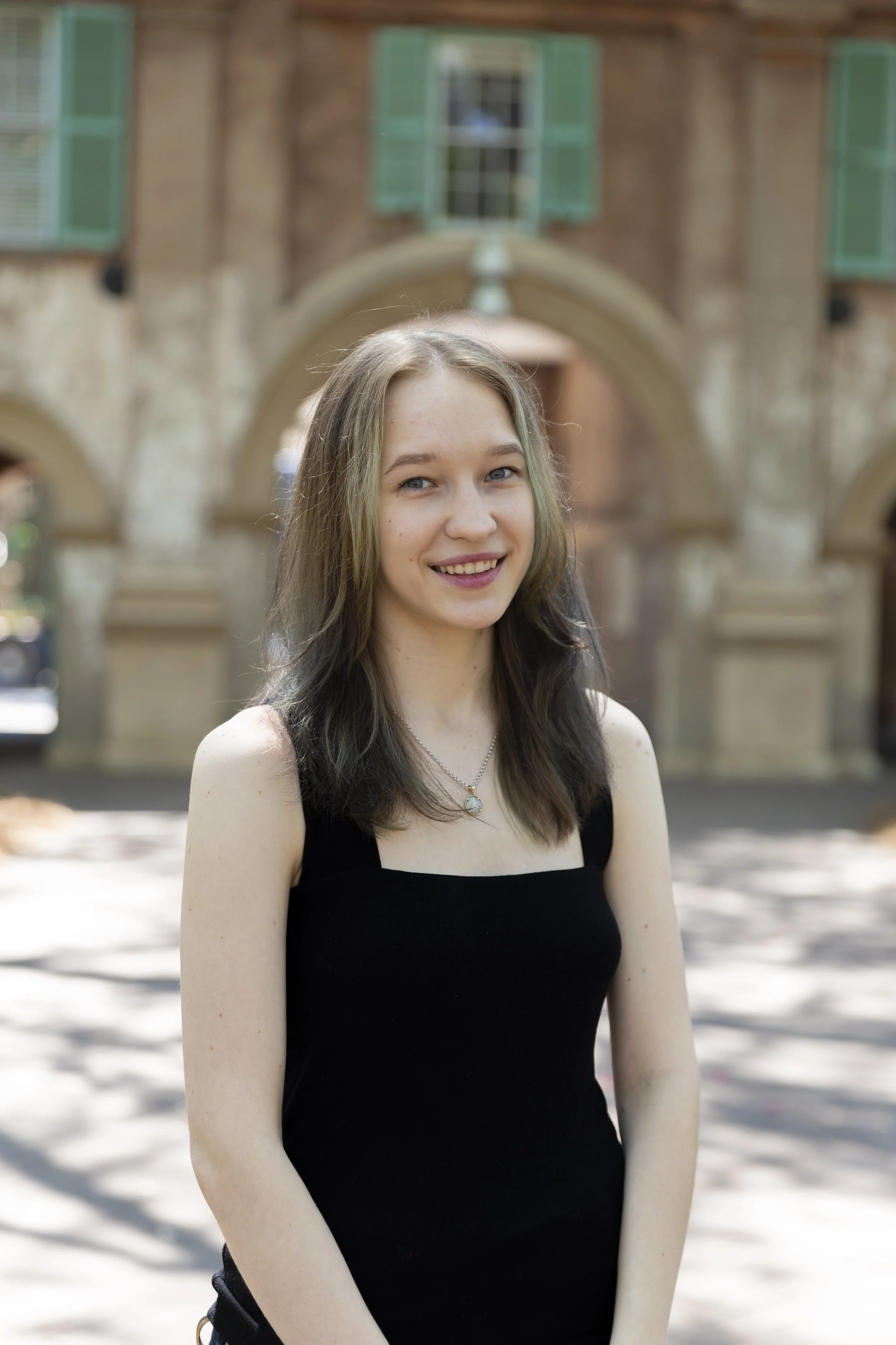 headshots4.24-8409.jpg