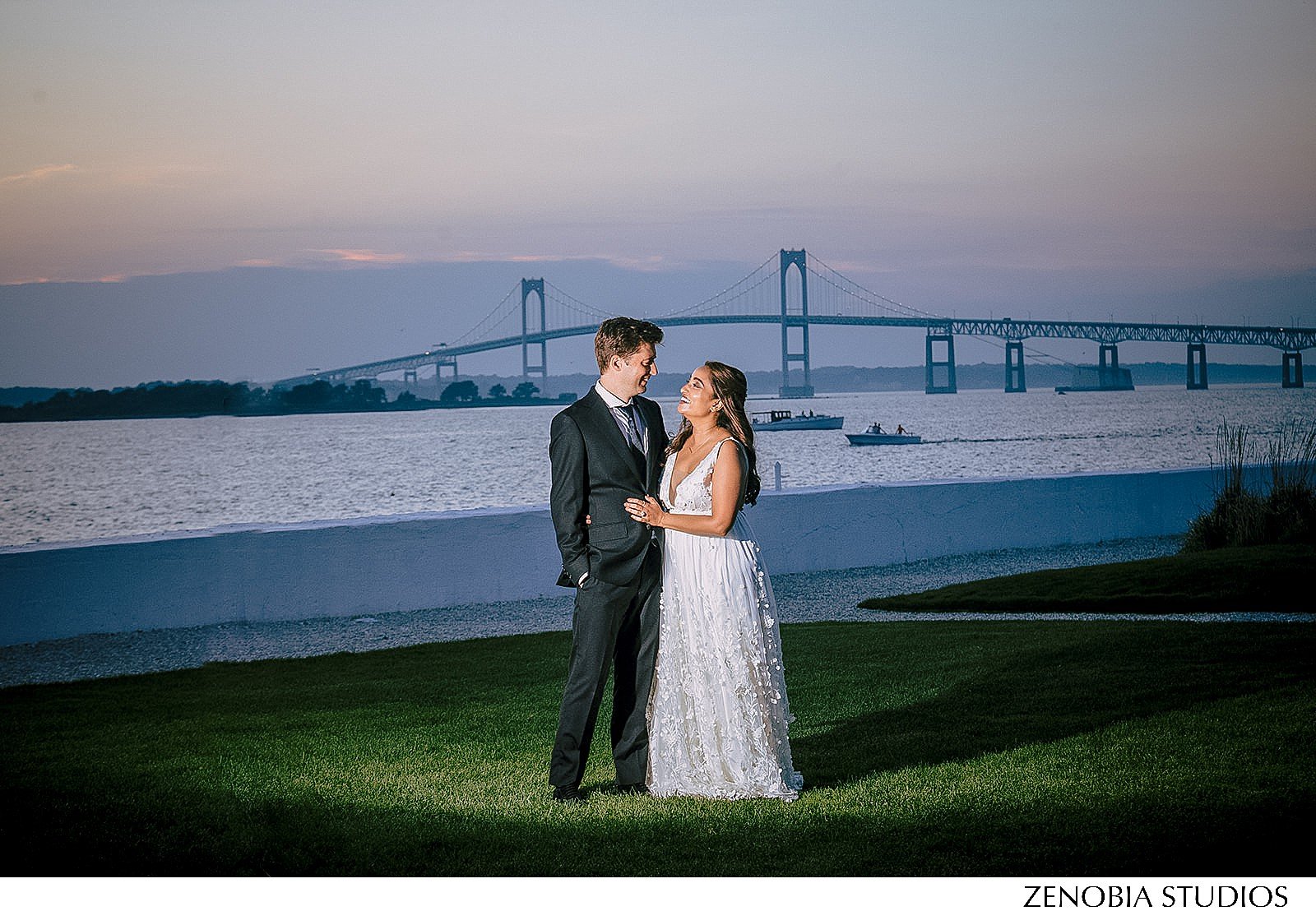 813_0293_summer_weddings_at_belle_mer_in_newport.jpg