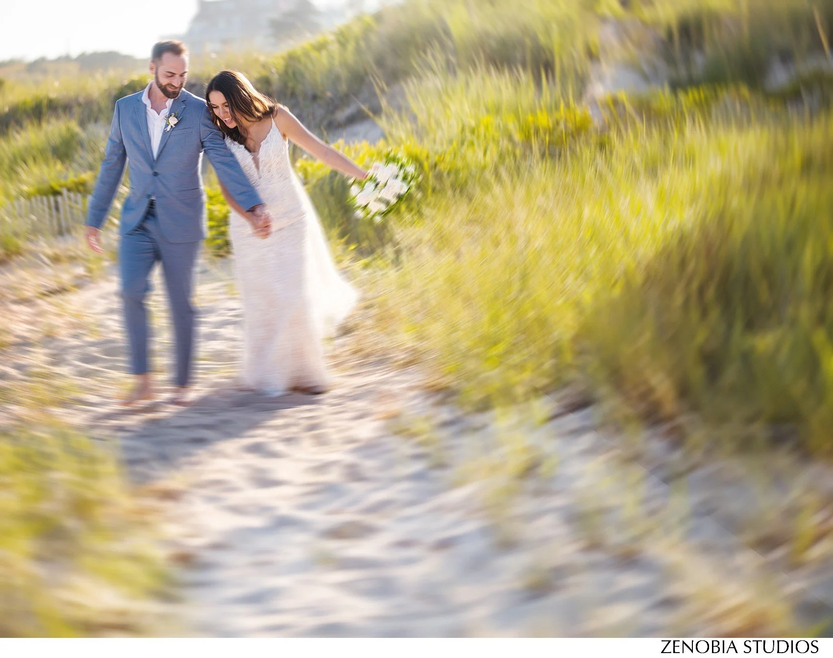 bride_and_groom_portraits_at_ocean_house_ri_Rosecliff_mansion_weddings_newport_ri.jpg