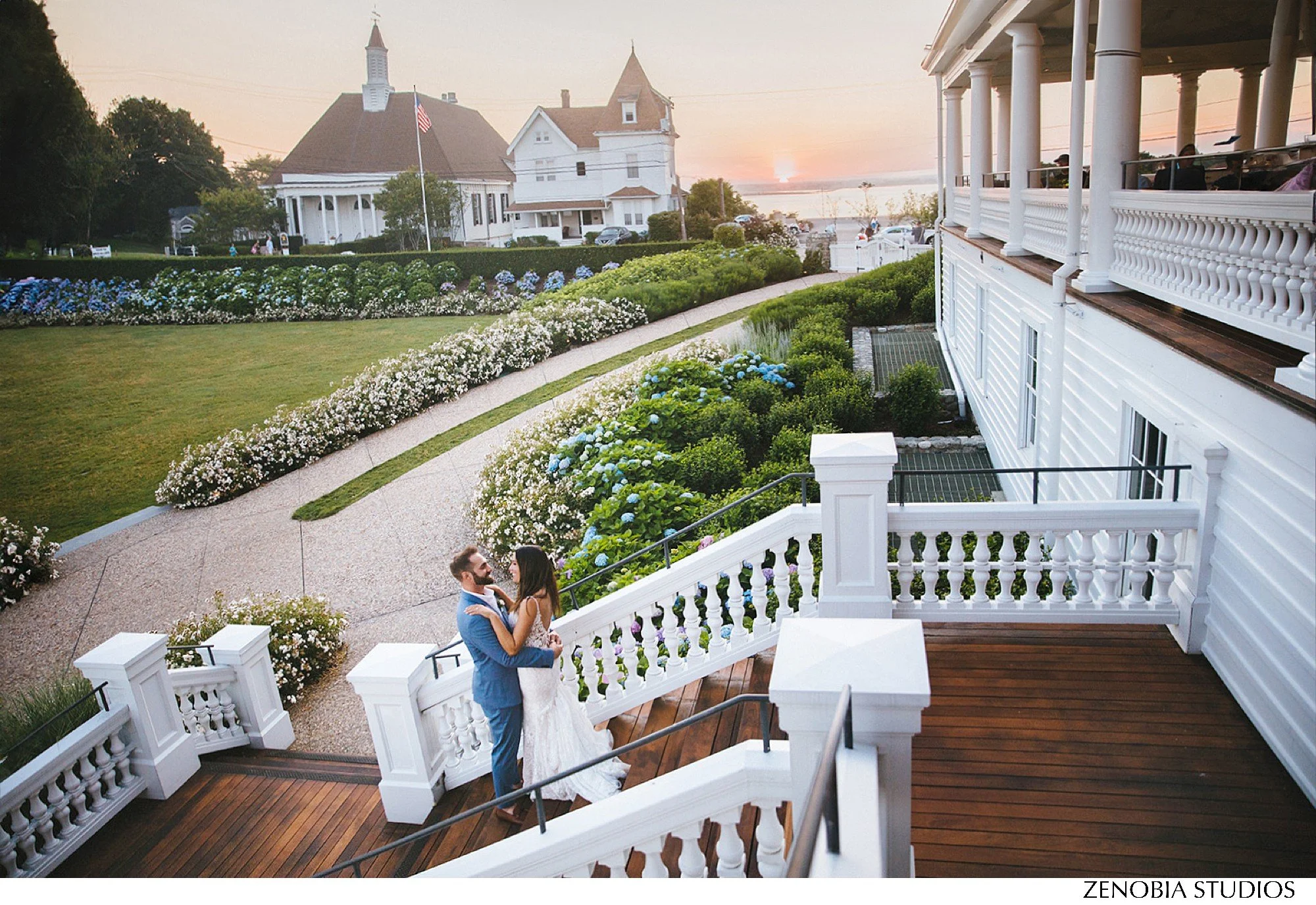 oceanhouse-lawn-stairs-ideas_Rosecliff_mansion_weddings_newport_ri.jpg