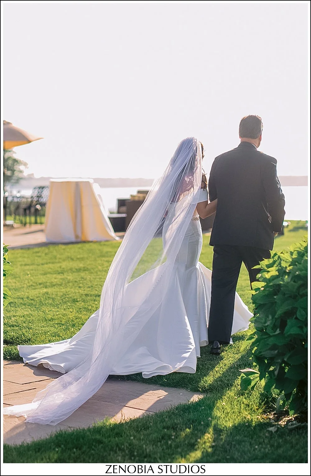 8CYwR521710979x_oceancliff-mansion-newport-ri-weddings.jpg