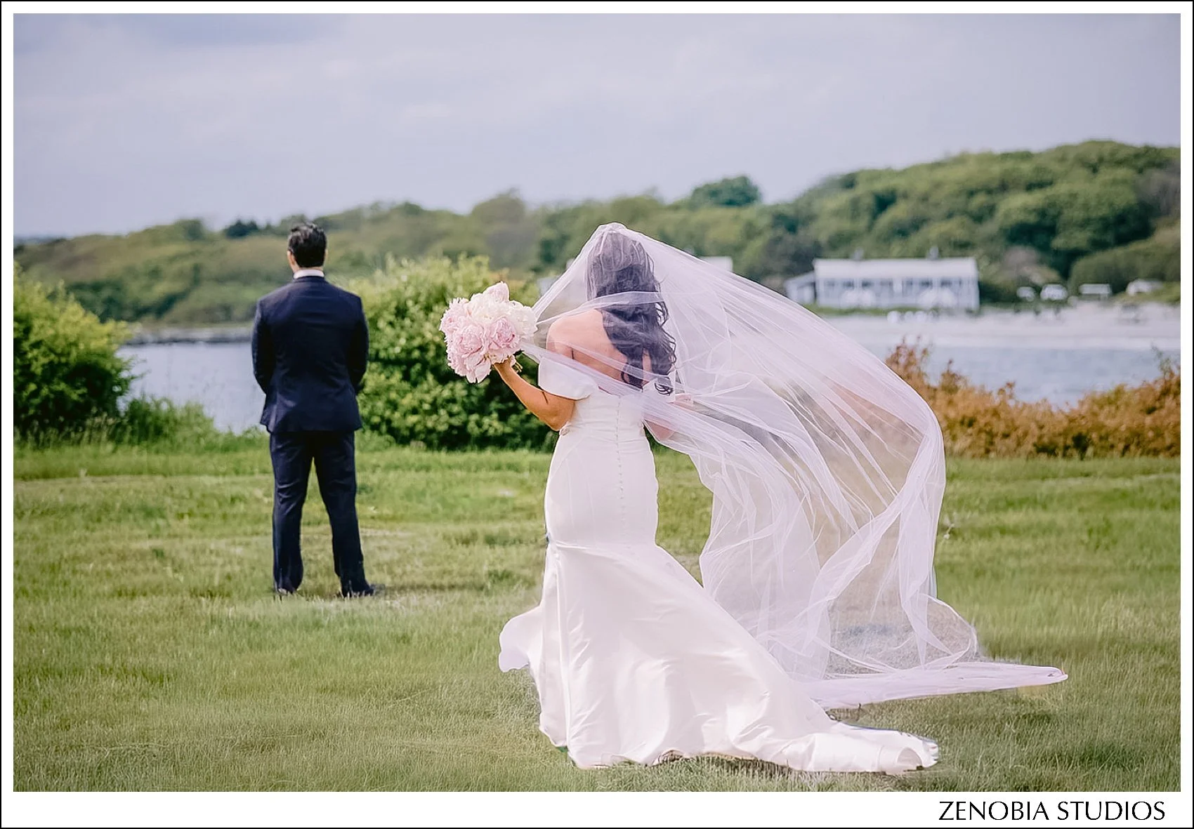 CBN6R521712626x_oceancliff-mansion-newport-ri-weddings.jpg