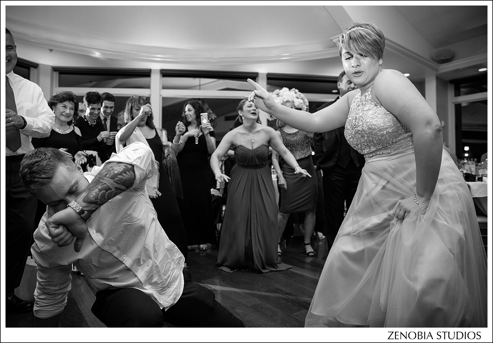 cNX74521858404x_oceancliff-mansion-newport-ri-weddings.jpg