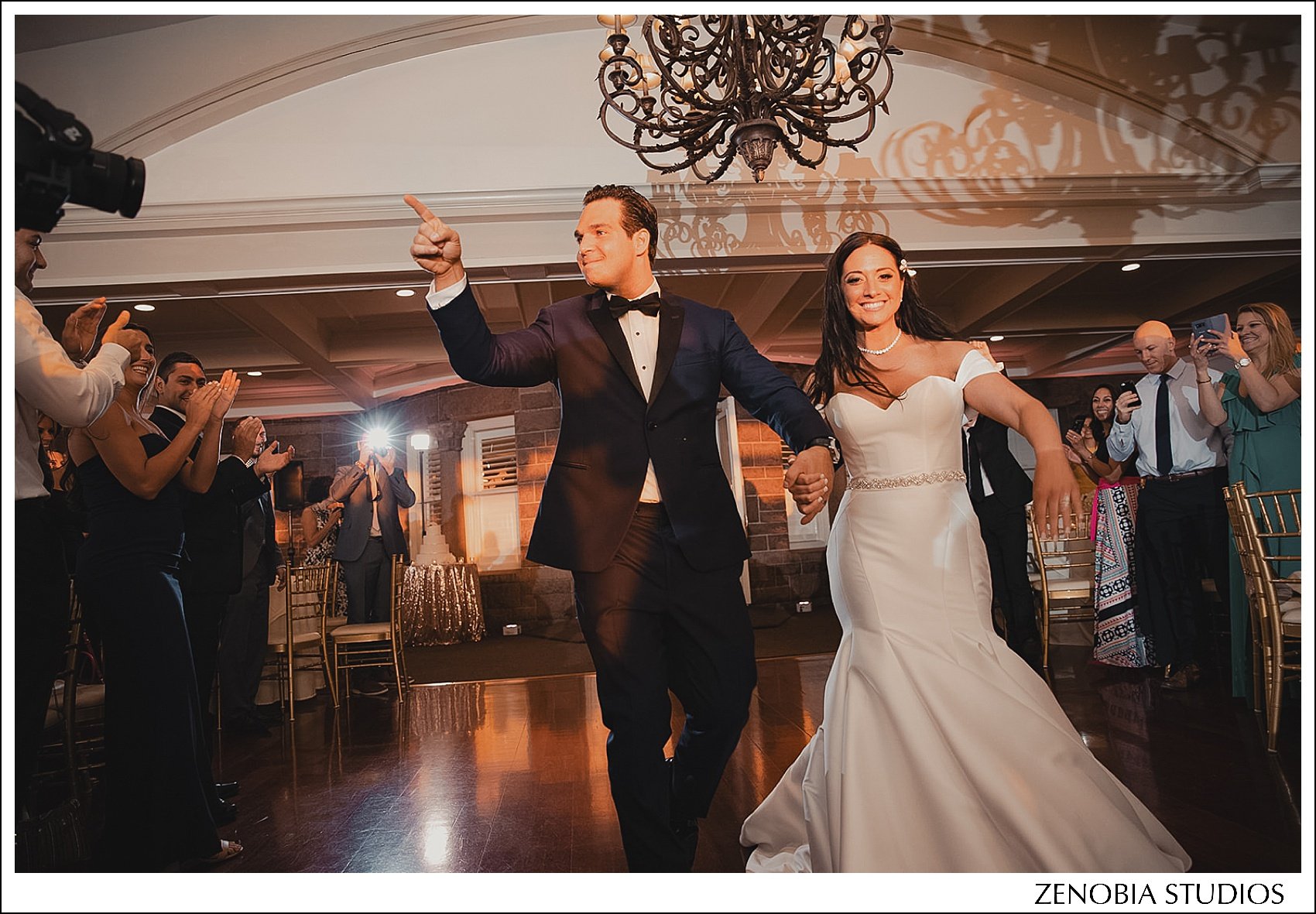 JsZ9K521851878x_oceancliff-mansion-newport-ri-weddings.jpg