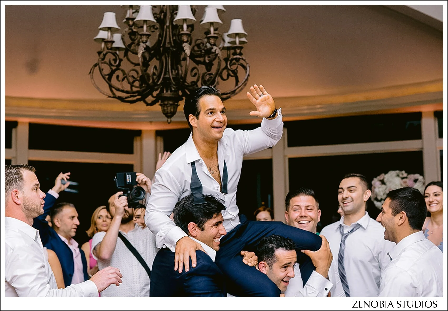 PdhWy521712457x_oceancliff-mansion-newport-ri-weddings.jpg
