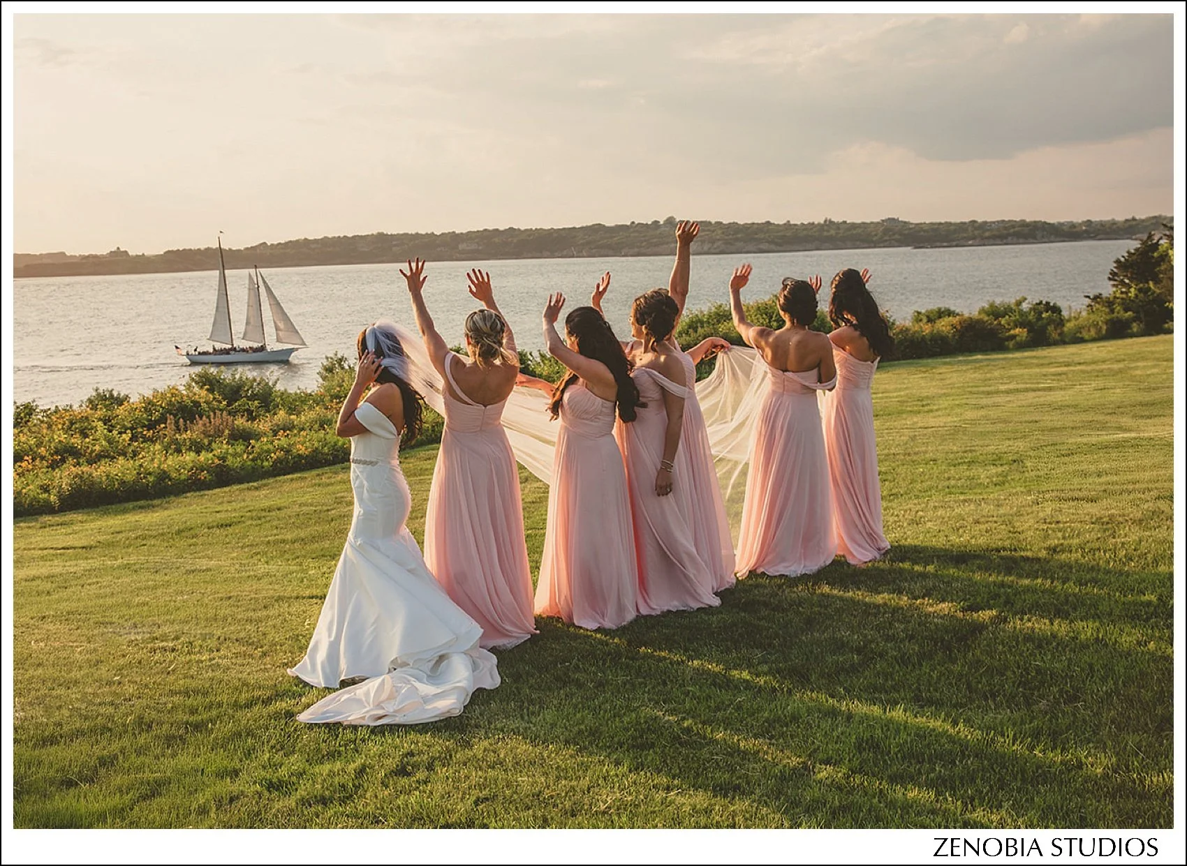 V5G4F521850255x_oceancliff-mansion-newport-ri-weddings.jpg