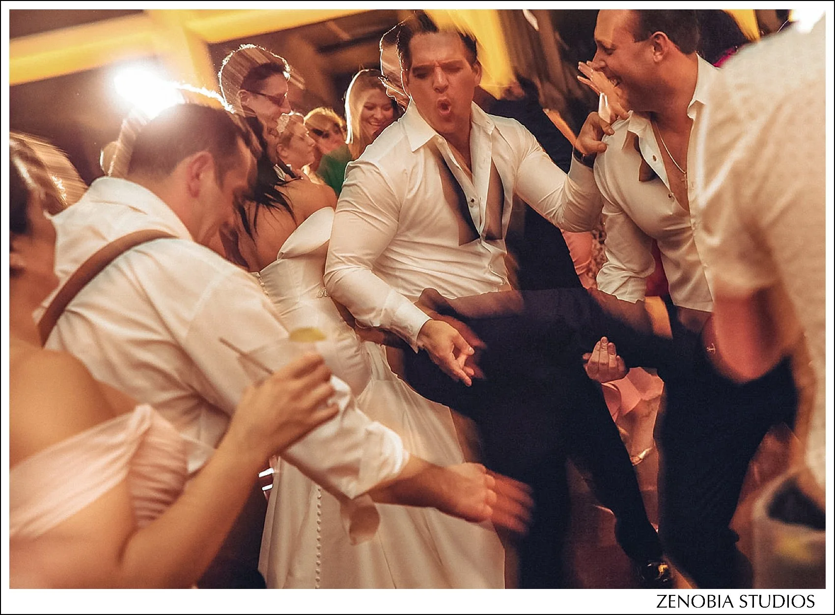 WHd4H521854902x_oceancliff-mansion-newport-ri-weddings.jpg