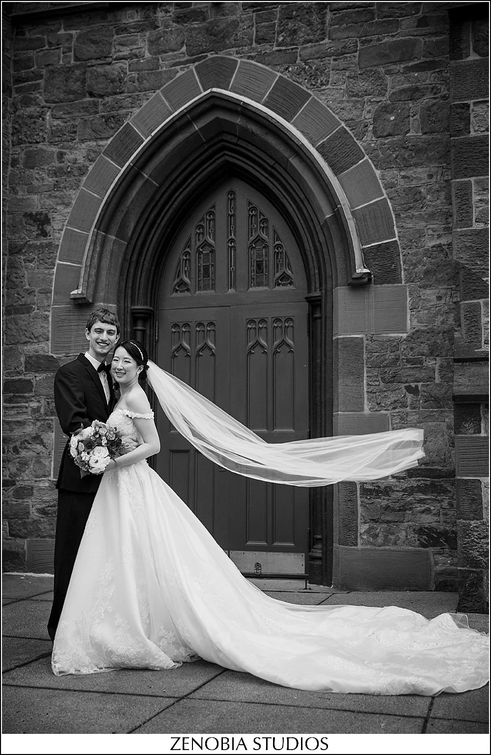 12291062_websize_Weddings-at-the-hope-club-providence.jpg