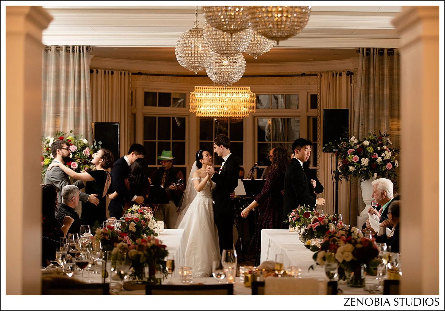 12291354_websize_Weddings-at-the-hope-club-providence.jpg