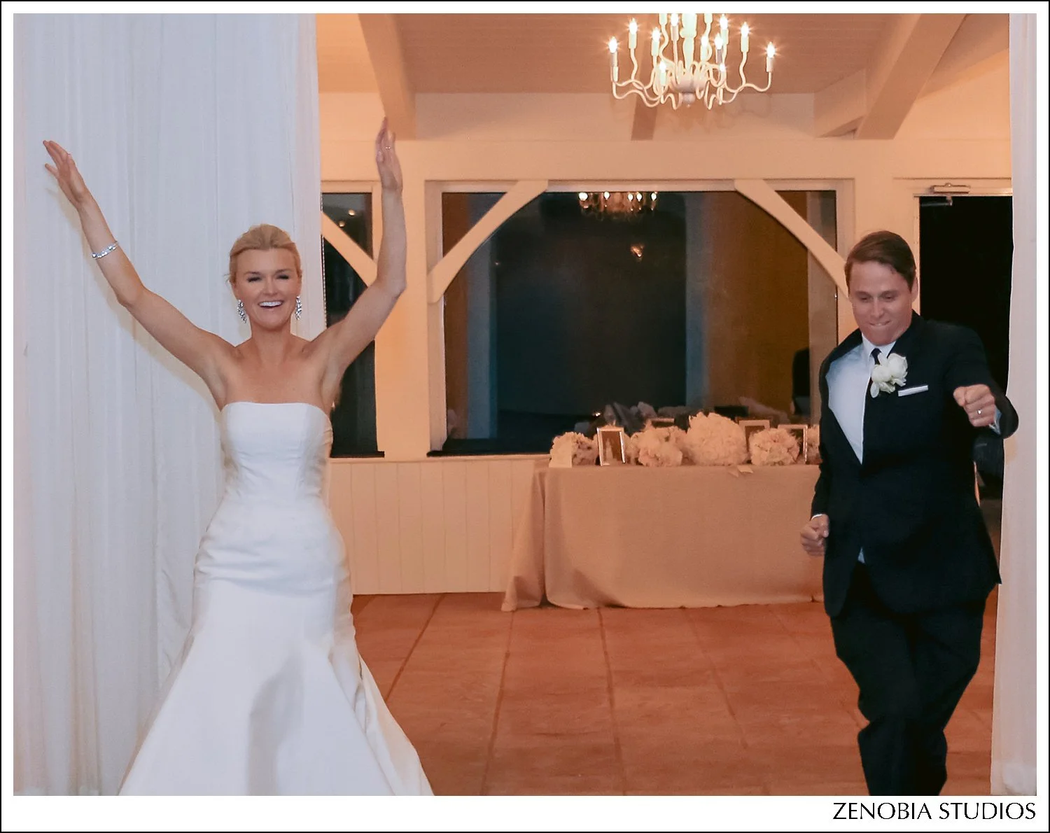 5P8A7066_weddings-at-belle-mer-in-newport.jpg