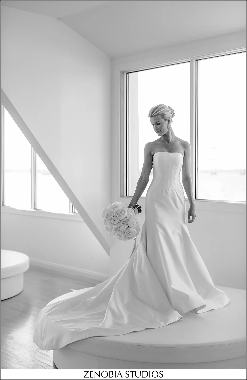 5P8A6325_weddings-at-belle-mer-newport.jpg