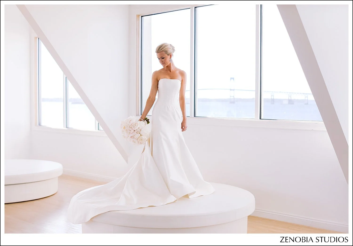 5P8A6327_weddings-at-belle-mer-newport.jpg