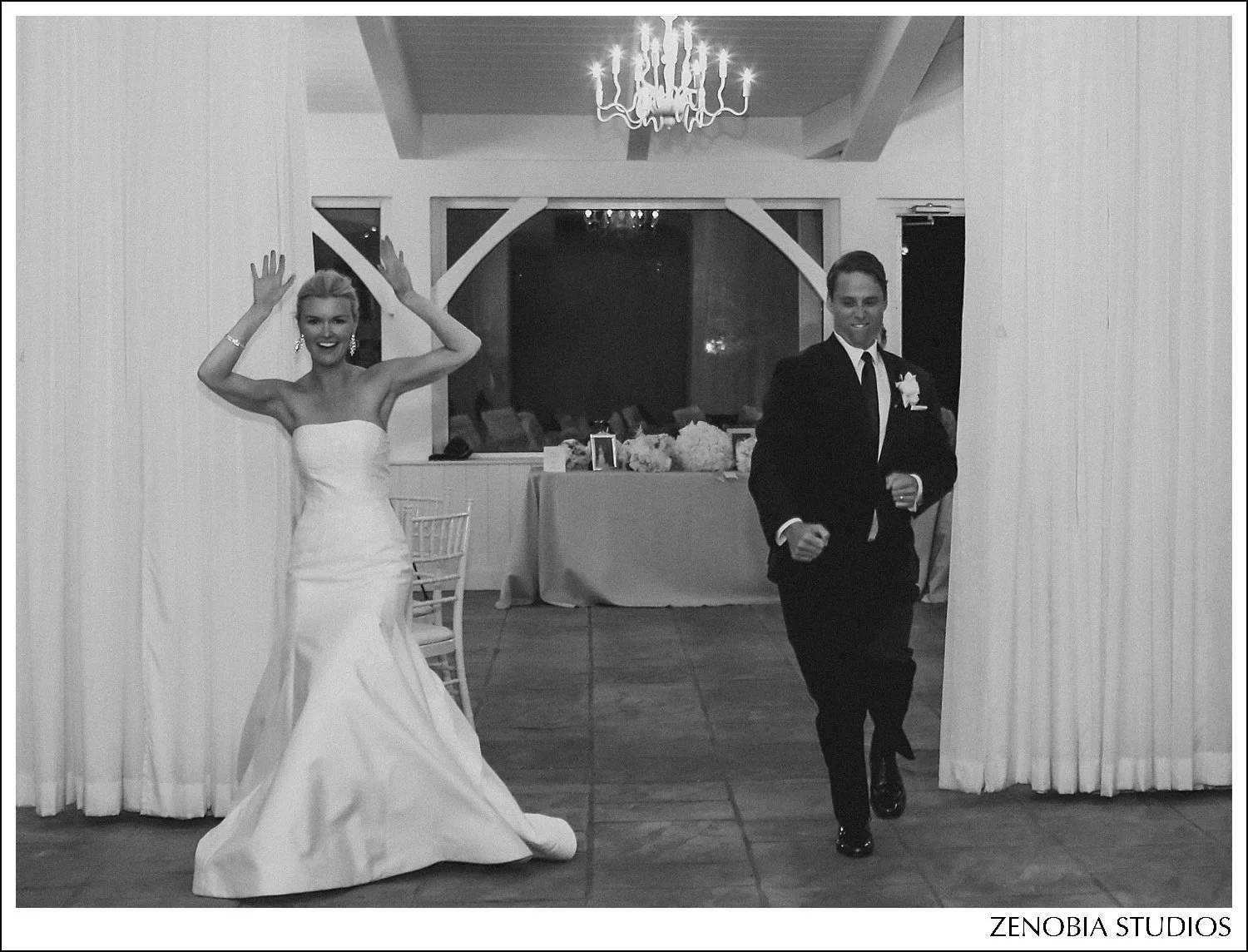 5P8A7064_weddings-at-belle-mer-newport.jpg