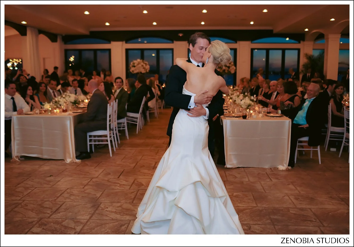 5P8A7100_weddings-at-belle-mer-newport.jpg