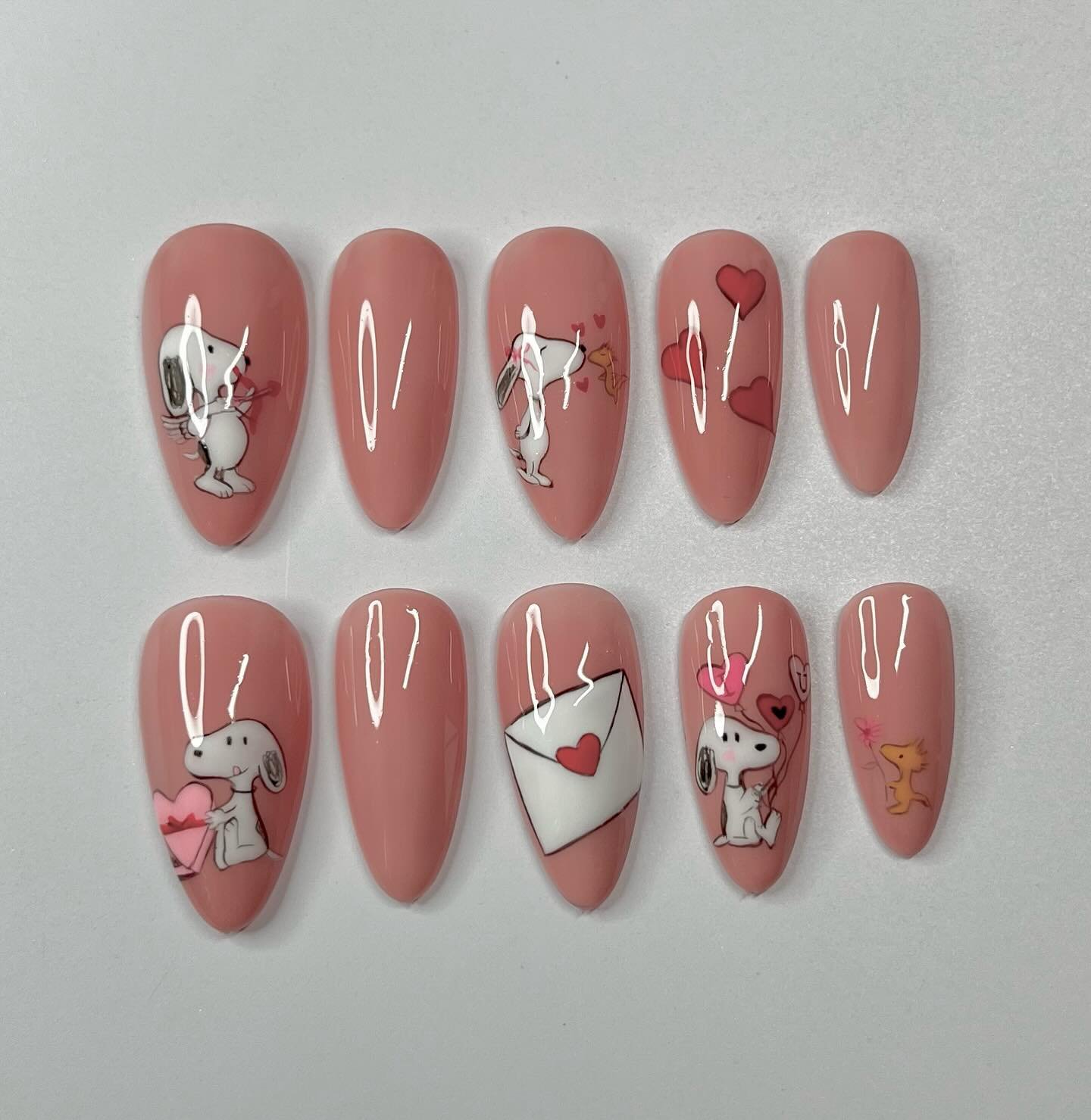 Snoopy Valentines Mystery set 🥺💕

#nails #nailsnailsnails #nailsofinstagram #nailartist #snoopy #snoopynails #valentines #valentinesnails #valentinesday #snoopynails #pinknails #nailtech #pressons #pressonnails #almondnails