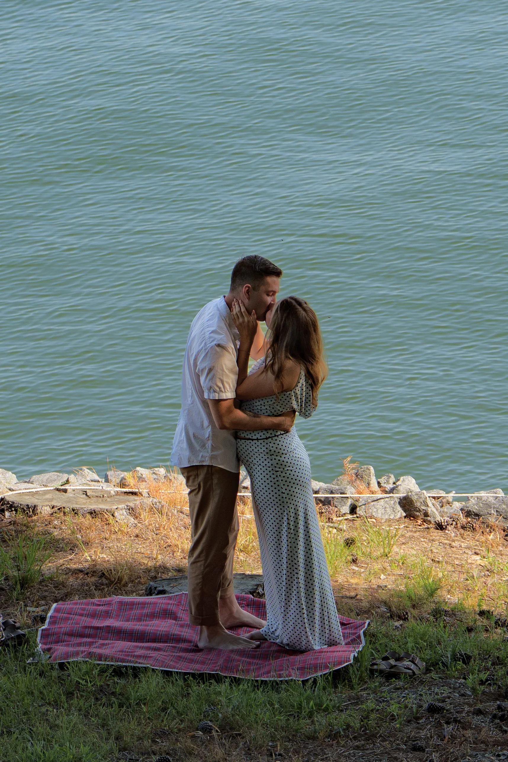 post proposal at Lake Allatoona, photo by Maggie O'Neill proposal photographer