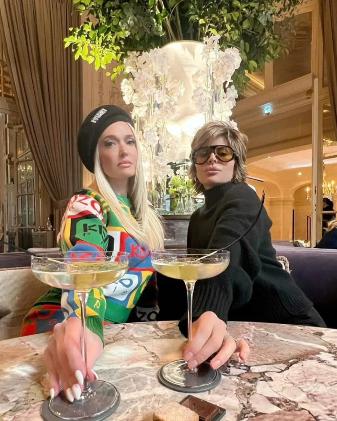 Brightening up your feed with some Friday energy from MOD 😉🍸️ ⁠
⁠
#marketersofdesign #mod #marketing #marketingagency