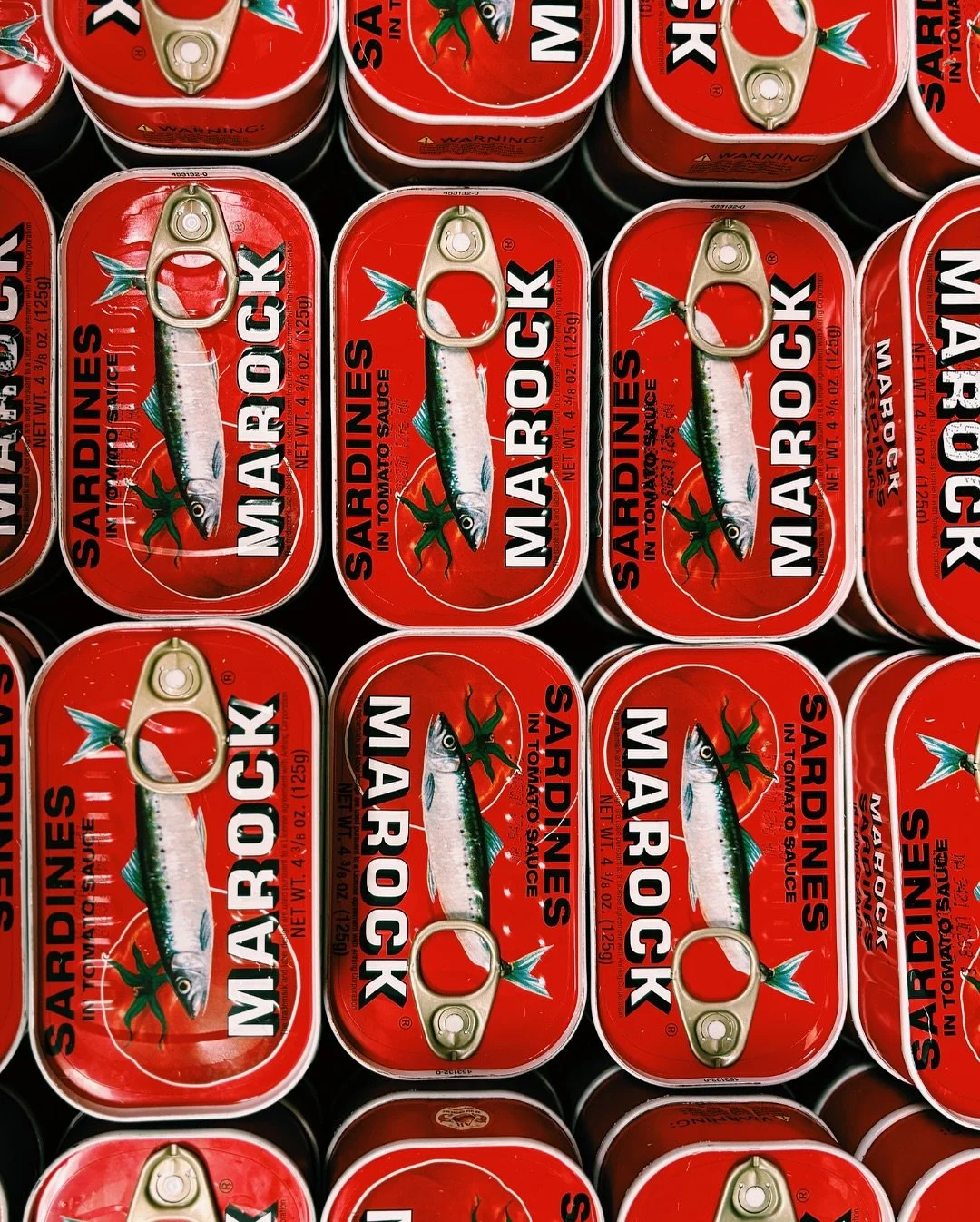 Monday Moodboard | Shades of Red ❤️🌹⁠
⁠
Power, energy, &amp; emotion. Red always makes a statement. This week&rsquo;s moodboard is all about bold creative direction.