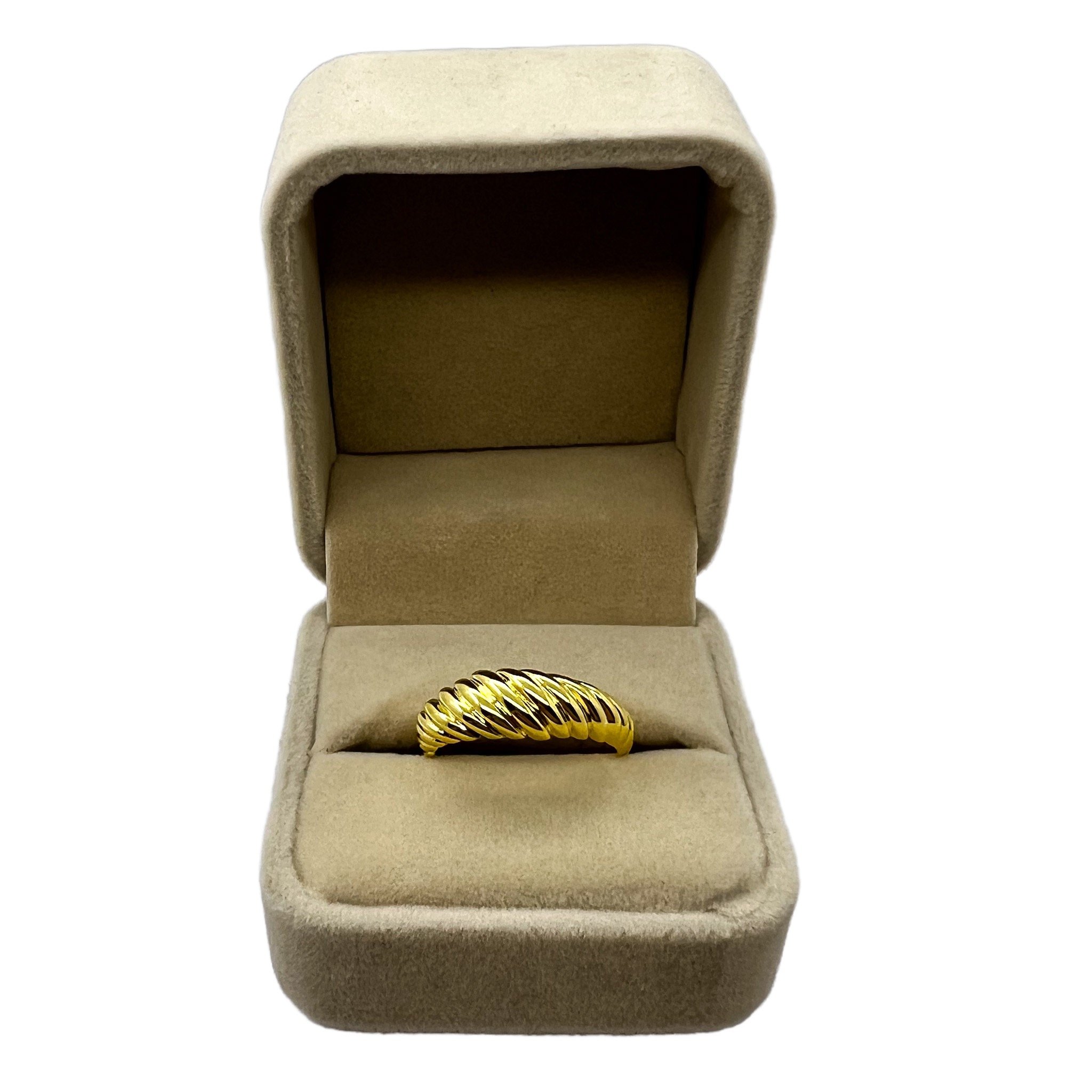 grounding-jewelry-vespera-ring-in-box.jpg