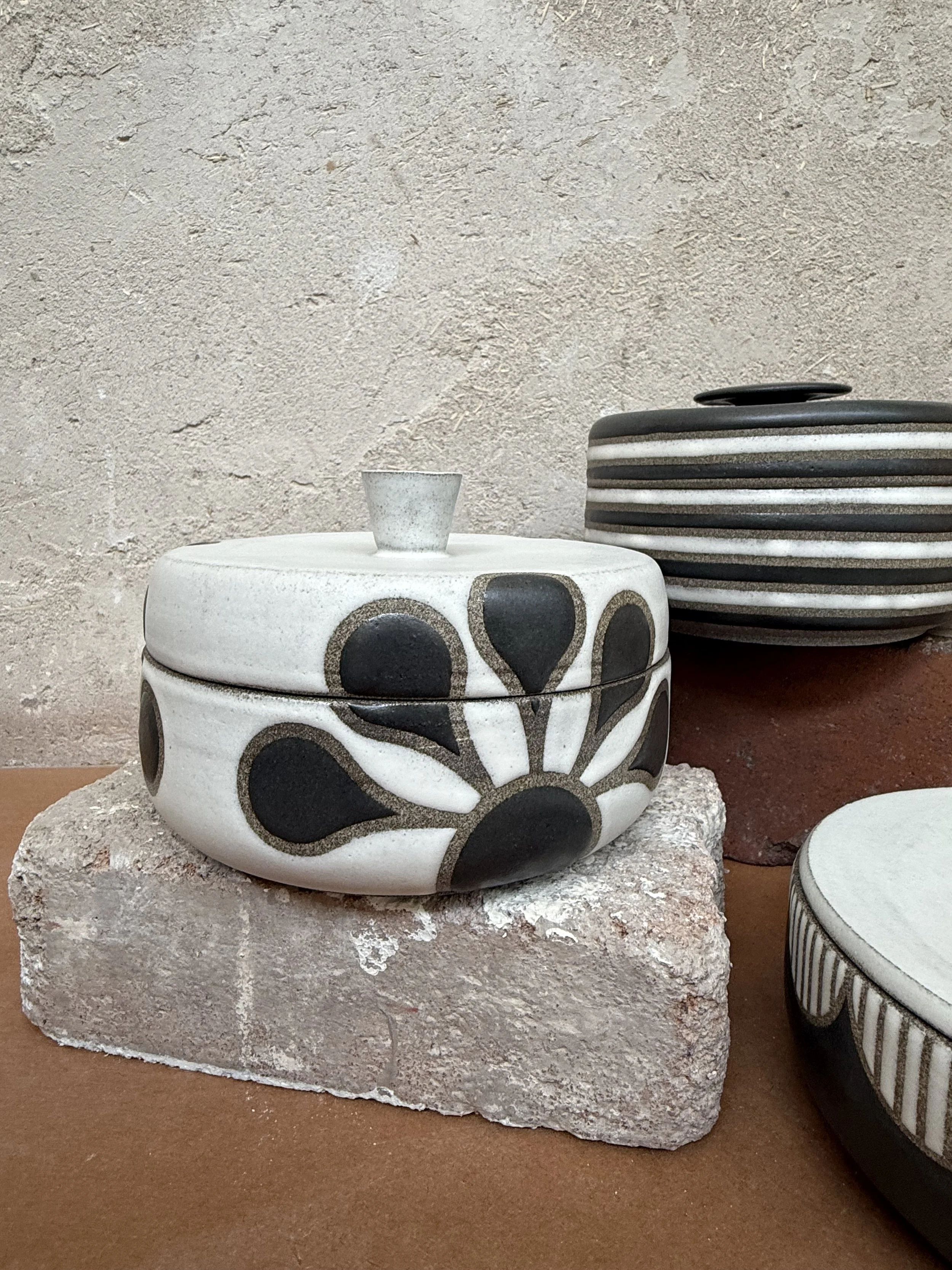 wheel thrown jar