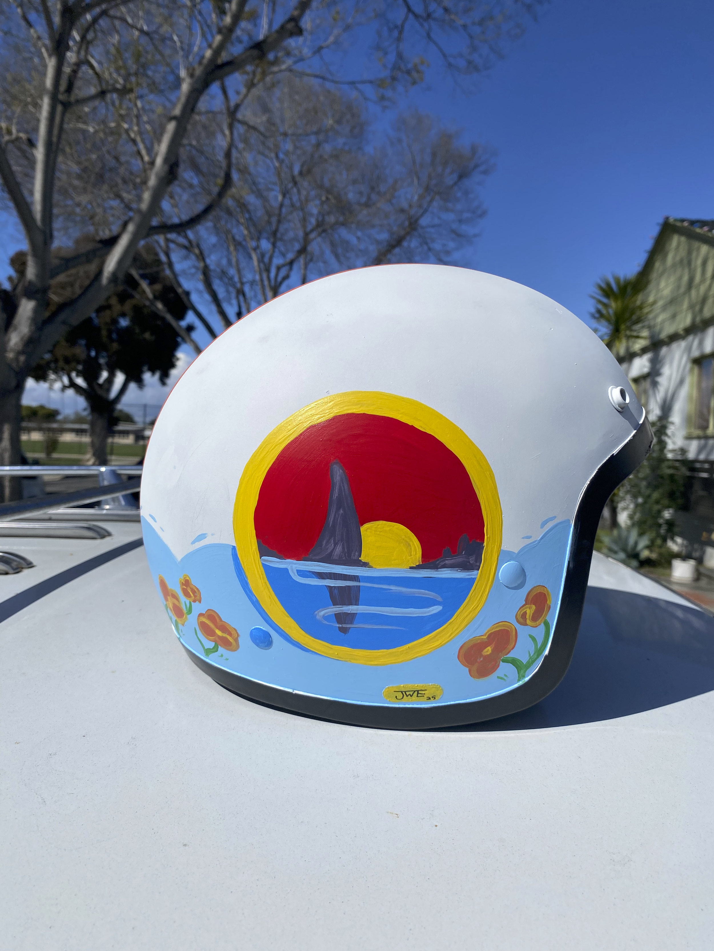 helmet 2.png
