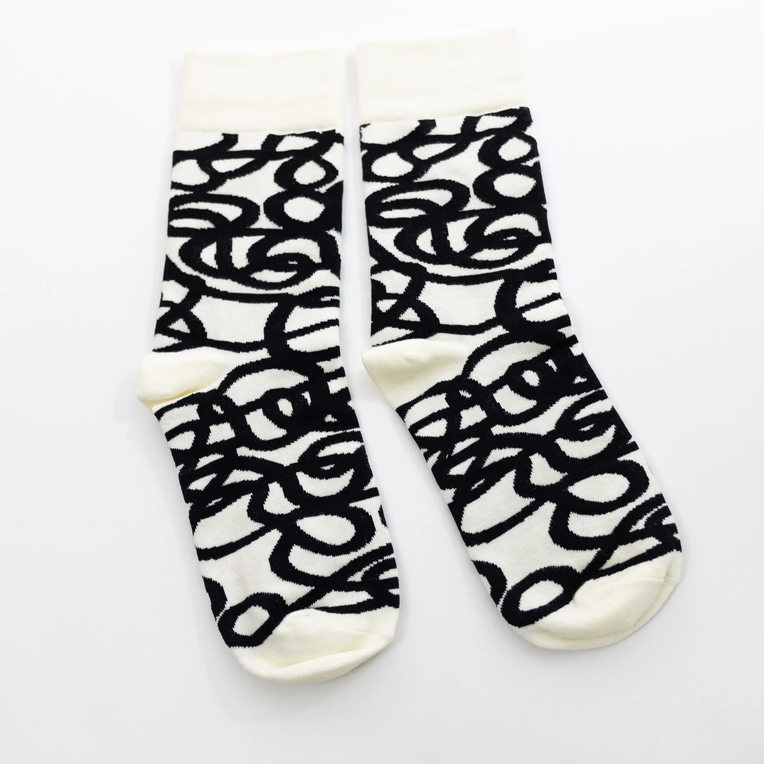 ChaoticScribble-offwhite-black_K9A6475.jpg
