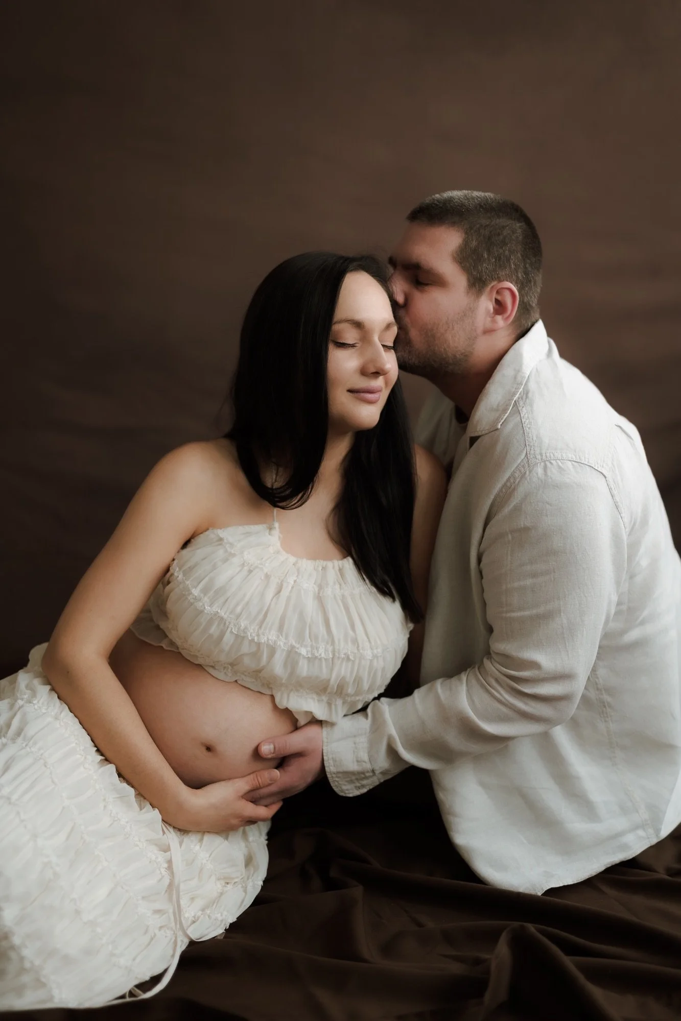 Těhotenské fotky: Ateliér jako ideální volba v zimě