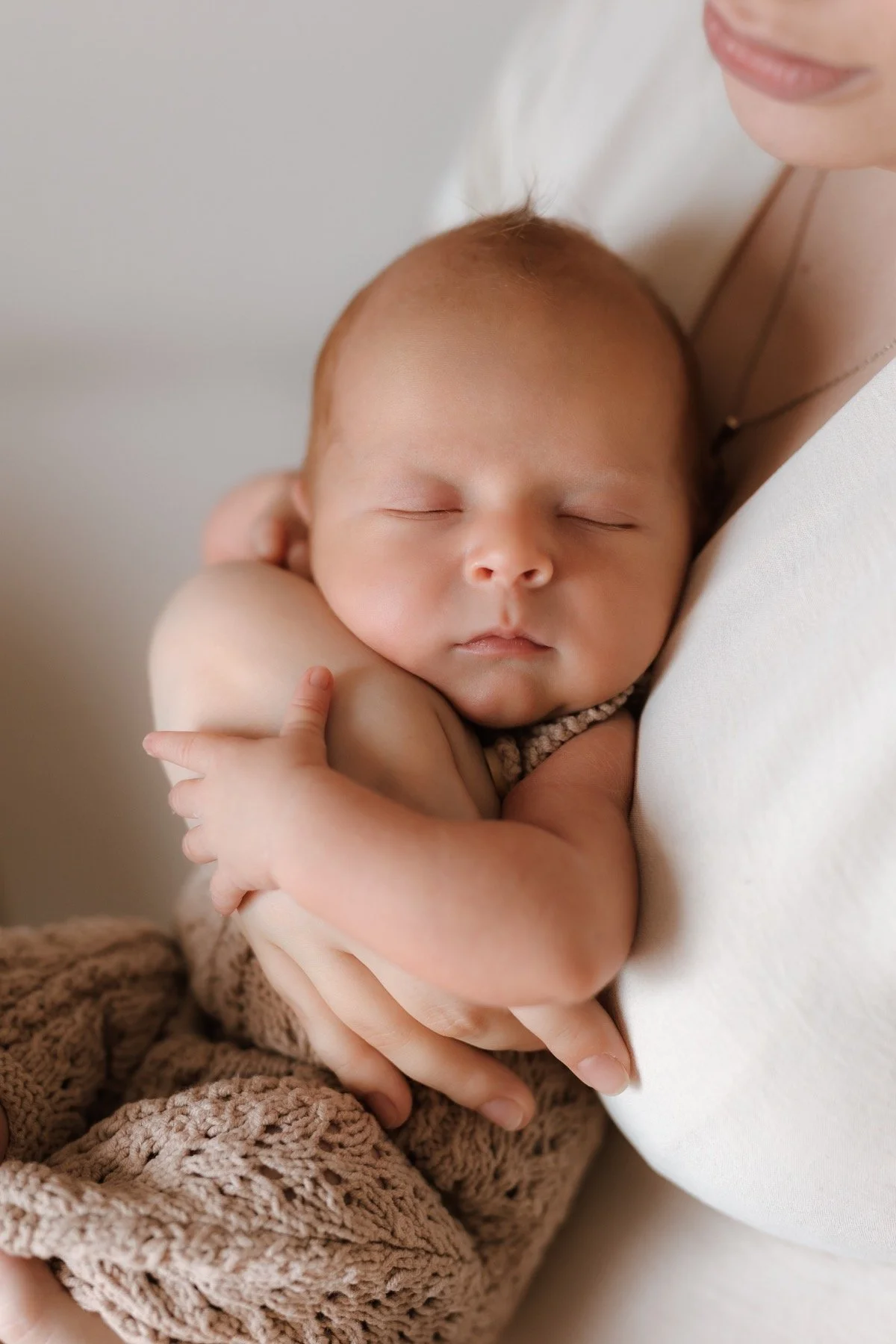 newborn-fhceni-miminka-doma