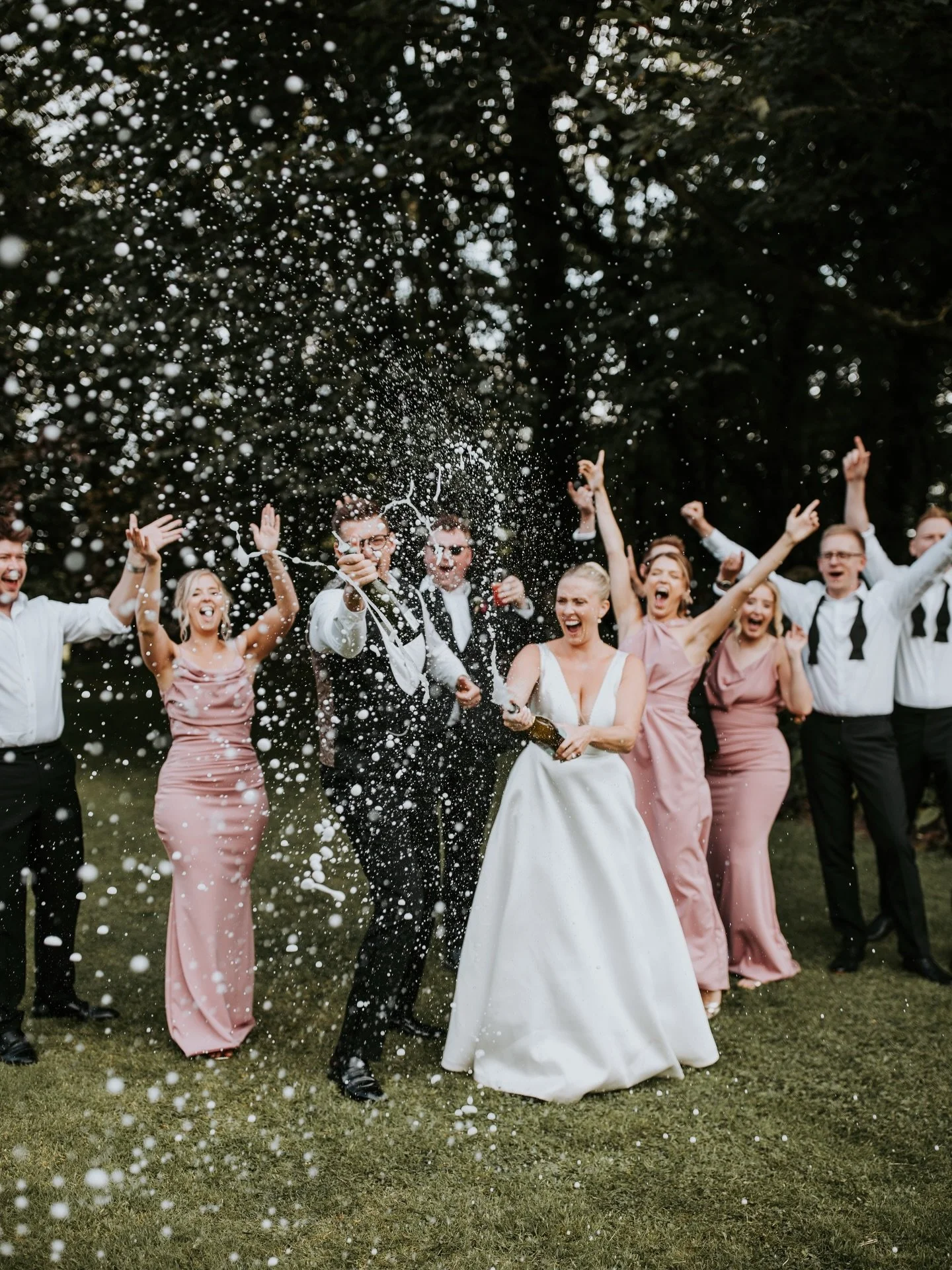 Defining your wedding style~where to start.

Just got engaged and already feeling overwhelmed? Start by eliminating what you don&rsquo;t like. It&rsquo;s often the quickest way to bring clarity.

Next, focus on the feeling you want your day to have, 