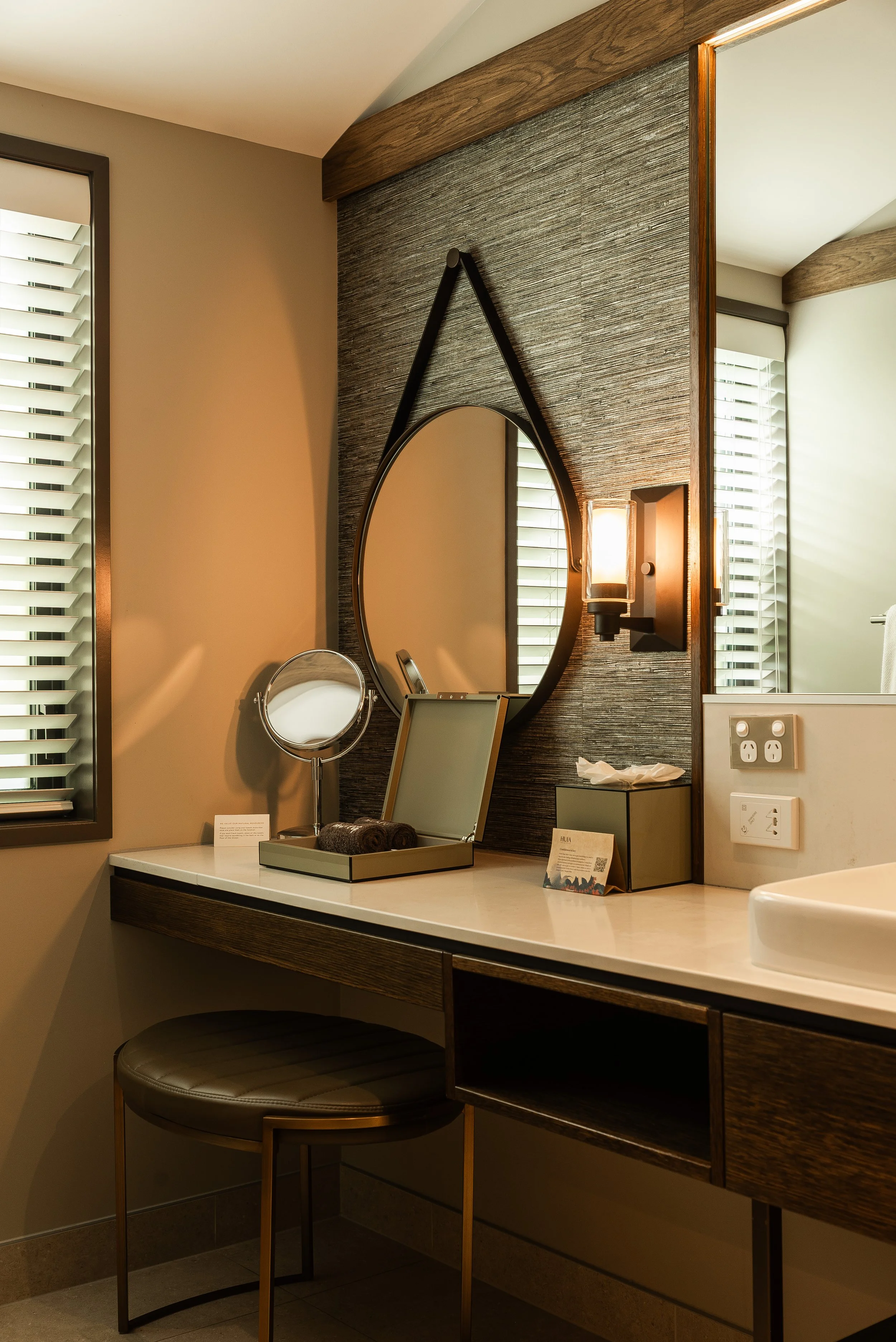 vanity-bathroom-Gibbston-Valley-Lodge-Clubhouse-Golfcourse-TStaz-NewZeland.jpg
