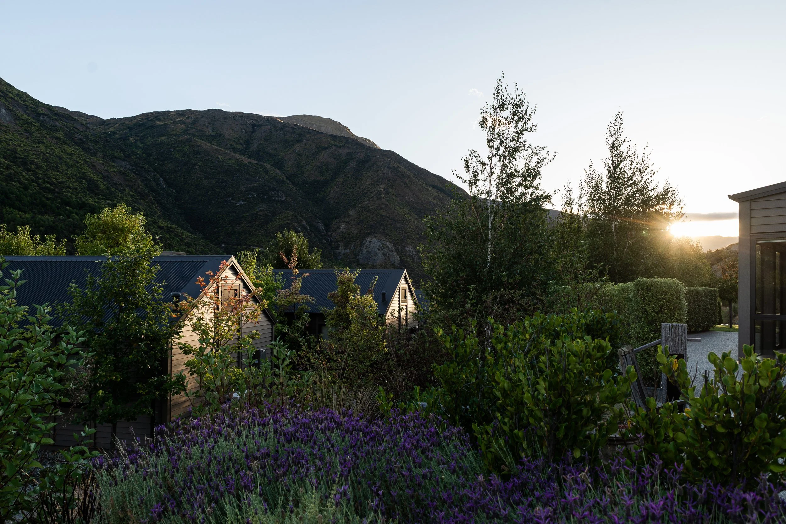 Gibbston-Valley-Lodge-Golfcourse-TStaz-NewZeland.jpg
