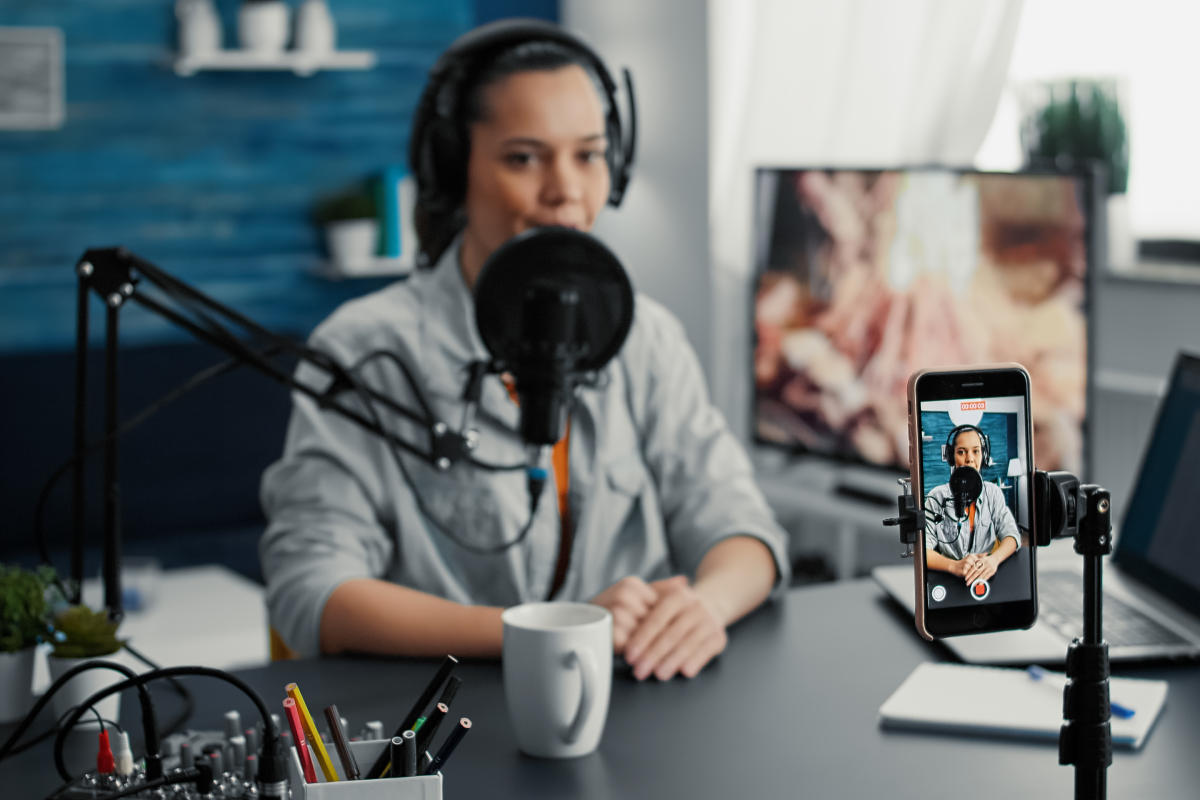 How AI Voiceovers &amp; Virtual Influencers Are Changing Digital Storytelling
