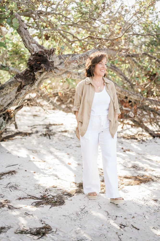 So much joy and warmth came through during Helena’s headshot session—a morning of great conversation, laughter, and beautiful Sarasota surroundings.