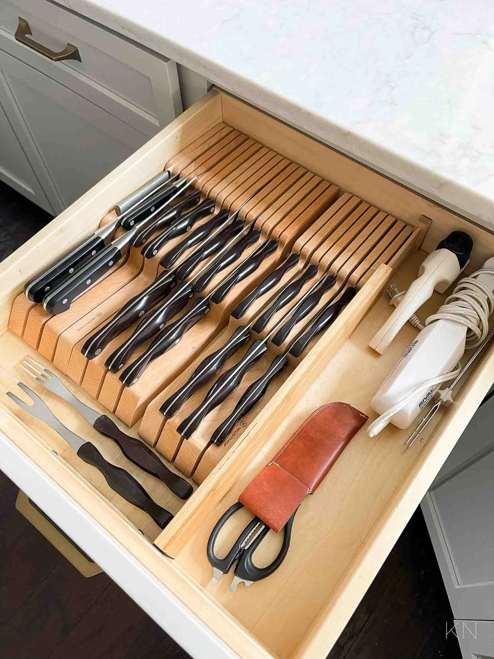Kitchen-Drawer-Knife-Organizer.jpg