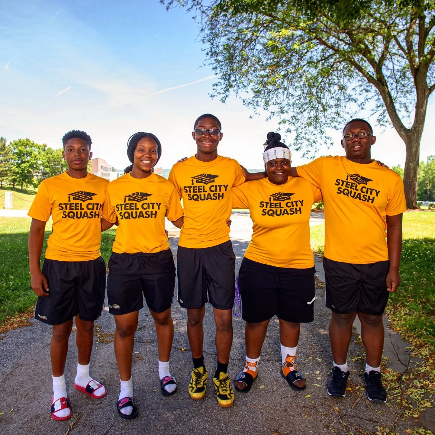 #ThrowbackThursday 🖤💛

Look at this squad&hellip; and look at what they&rsquo;ve become.

➡️ Every single one graduated high school
➡️ All are Steel City Squash alumni
➡️ 2 went on to compete in college squash
➡️ 4 are now college seniors getting r
