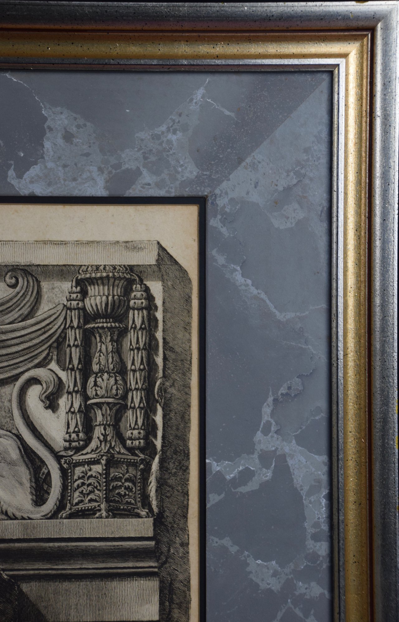1077H Piranesi, Fregio antico di marmo con Ippogrifi.jpg