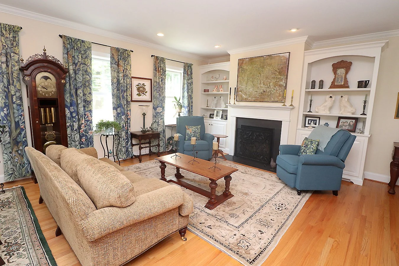 livingroom1.jpg