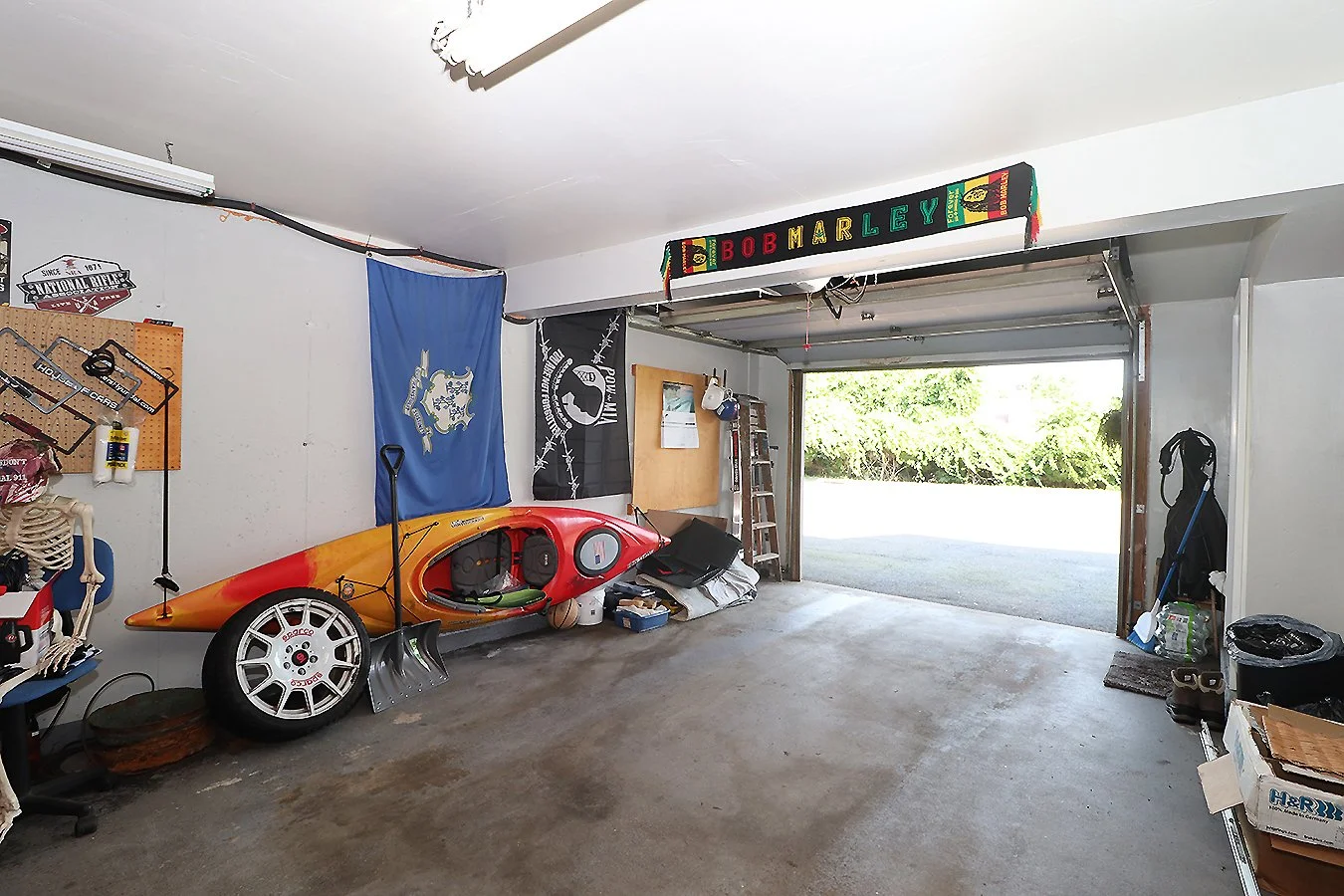garage2.jpg