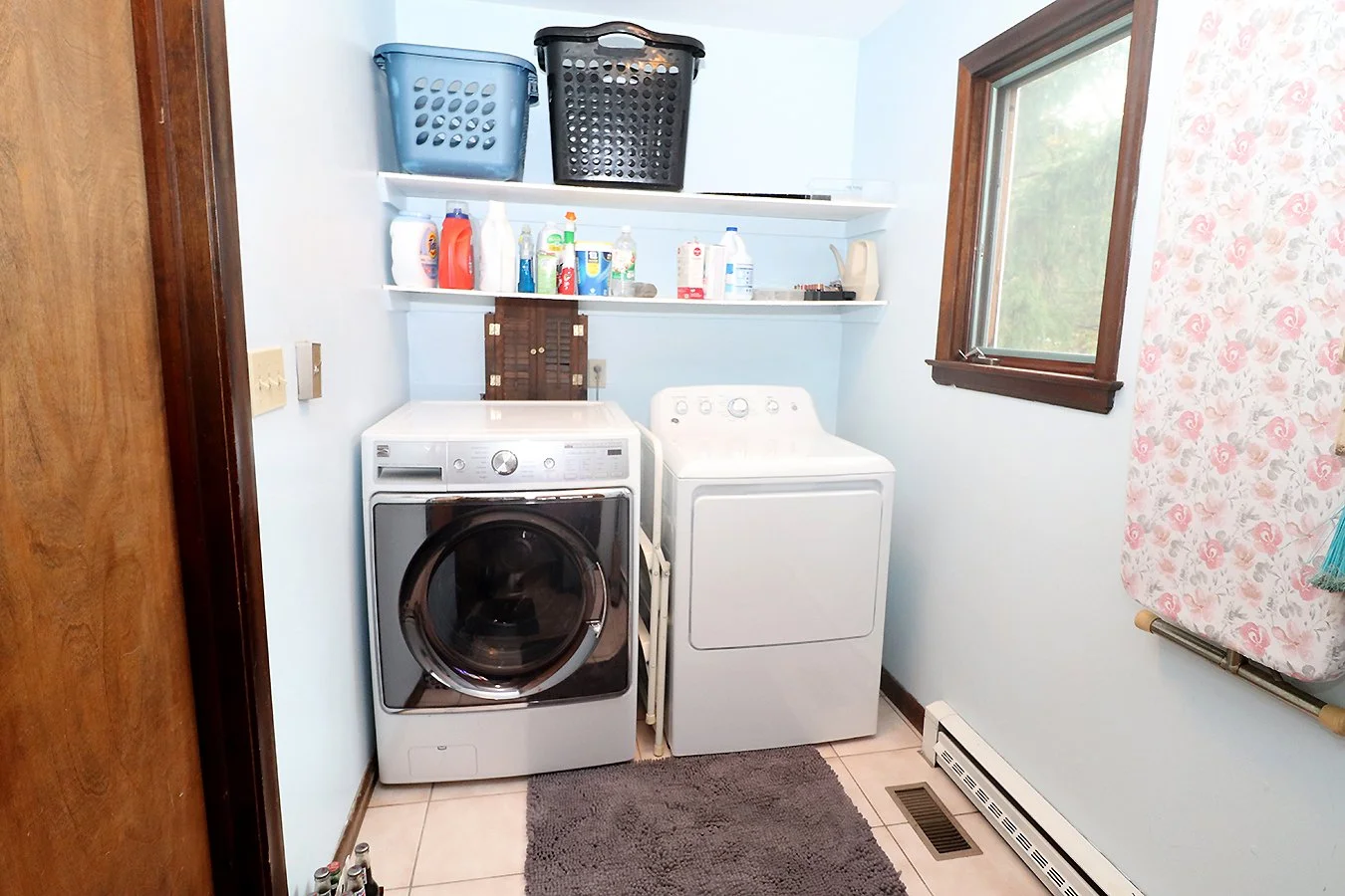LAUNDRY ROOM.jpg