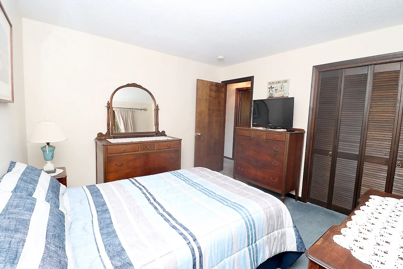 bedroomthree2.jpg