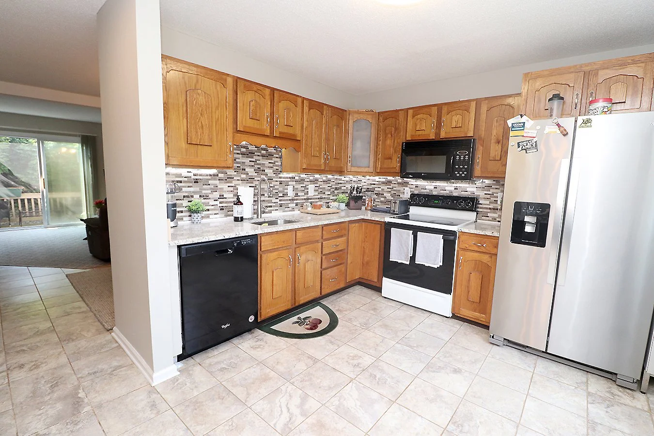 kitchen1.jpg